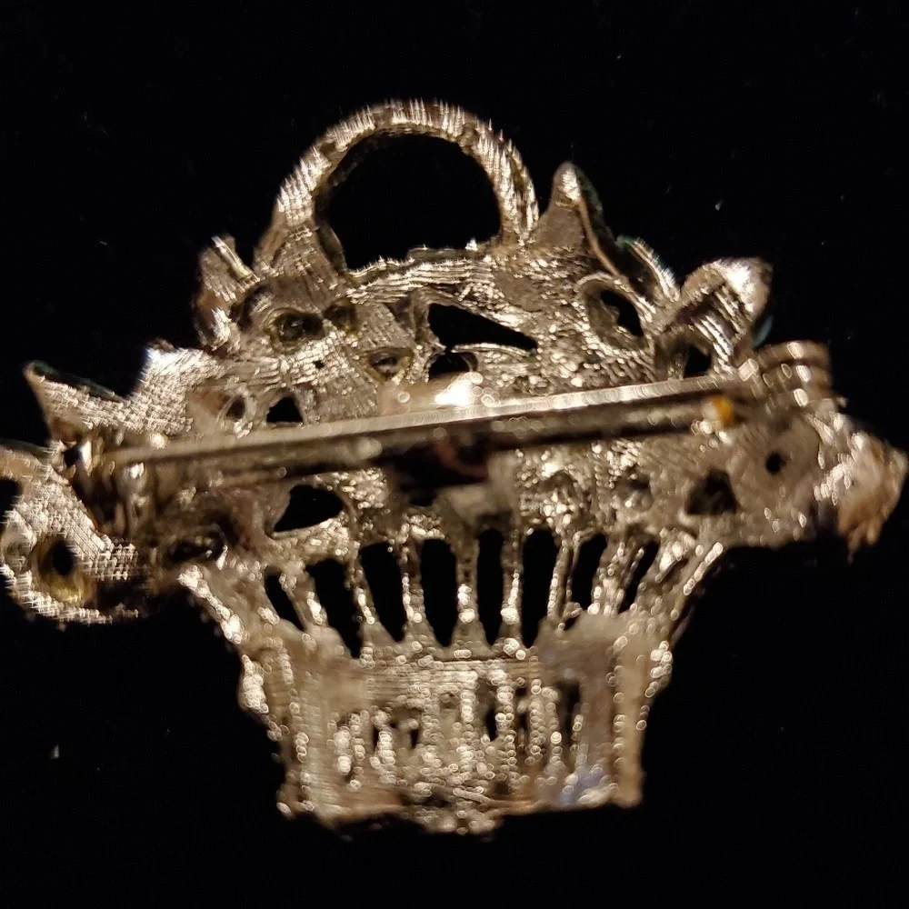 📌🧺 Flower Basket Brooch 🧺📌